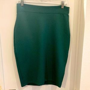 Stretch Fabric Pencil Skirt
